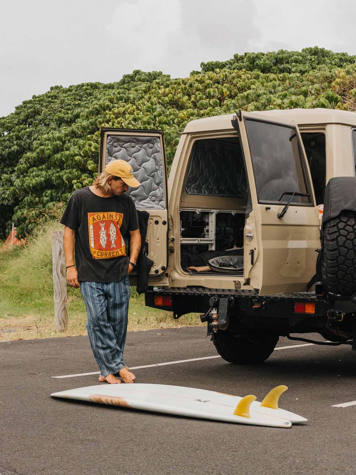 Ottway Against The Current T-Shirt Washed Black