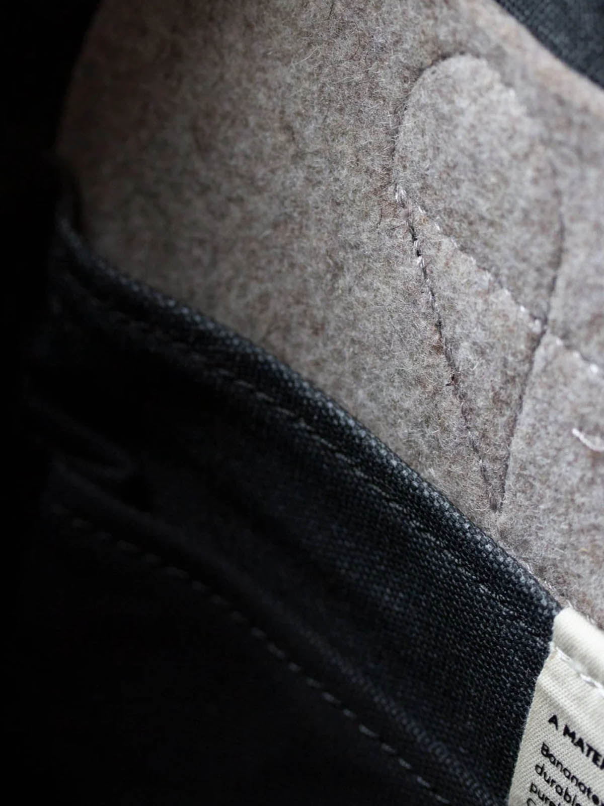 Qwstion Zip Pack Bananatex All Black