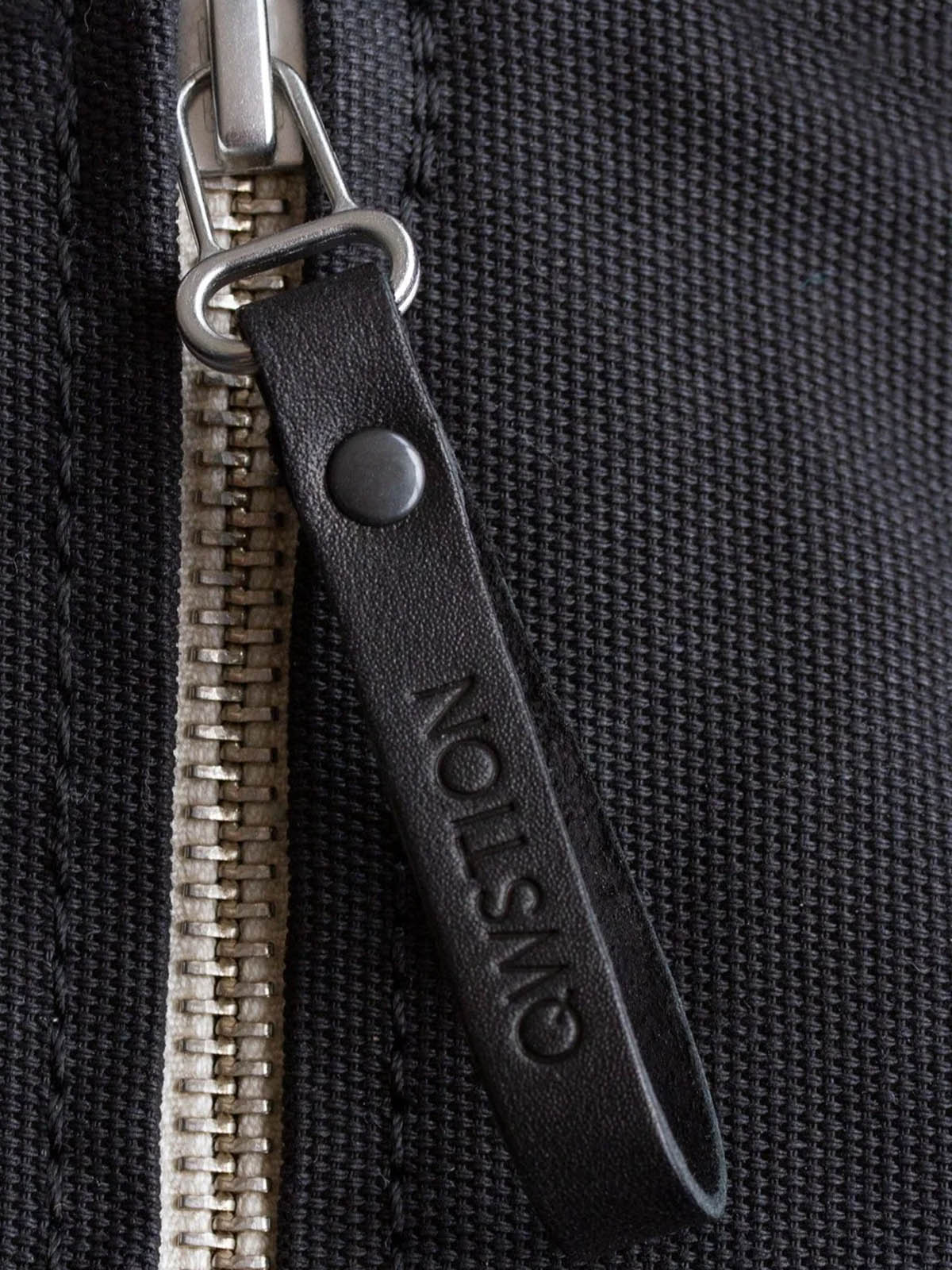 Qwstion Zip Pack Bananatex All Black