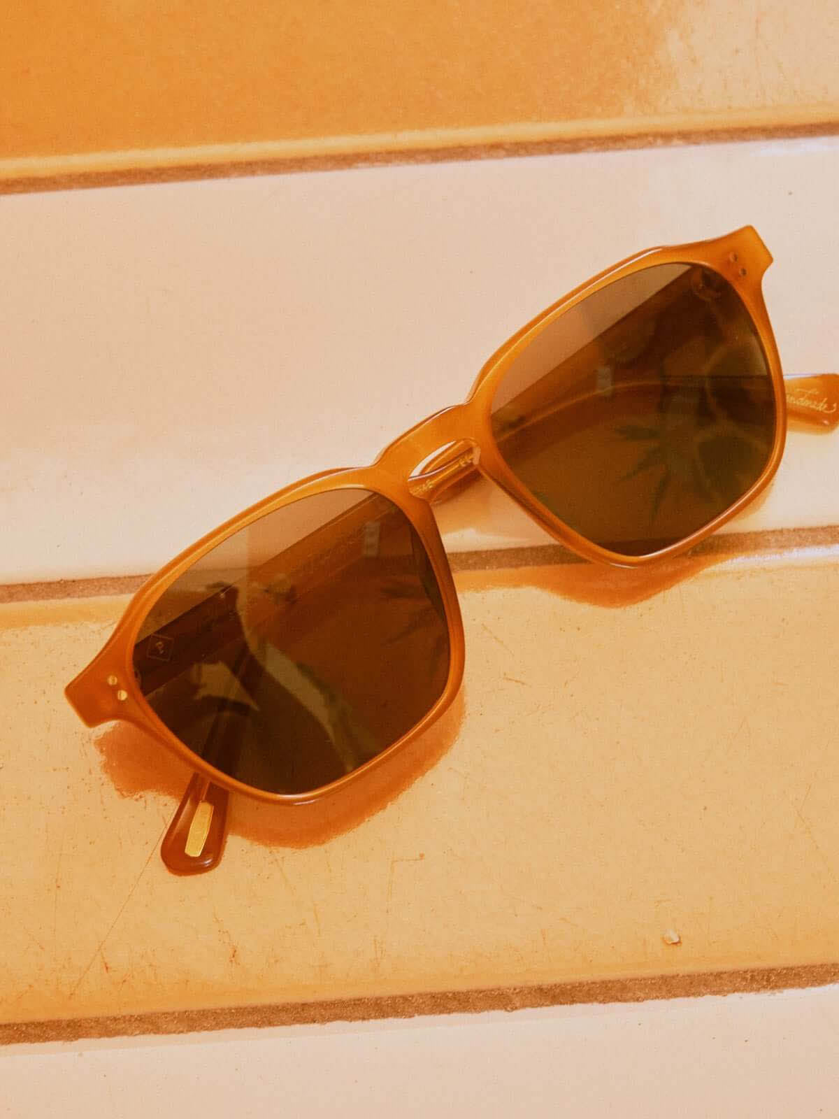 Raen Aren 53 Honey / Green Polarized