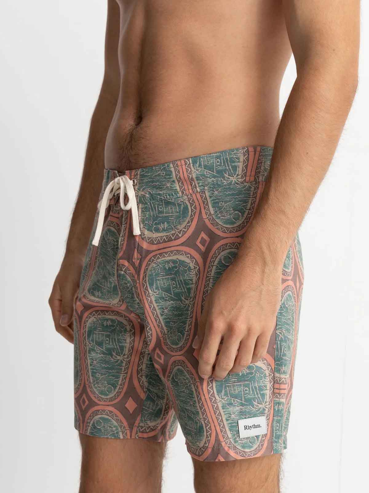 Rhythm Vista Trunk Rust