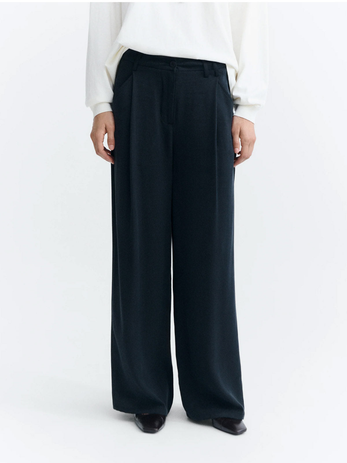 Thinking Mu Molly Pants Black