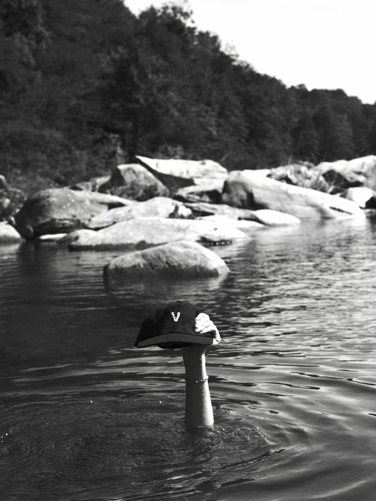 Visitor Wavey Cap Organic Cotton Black White