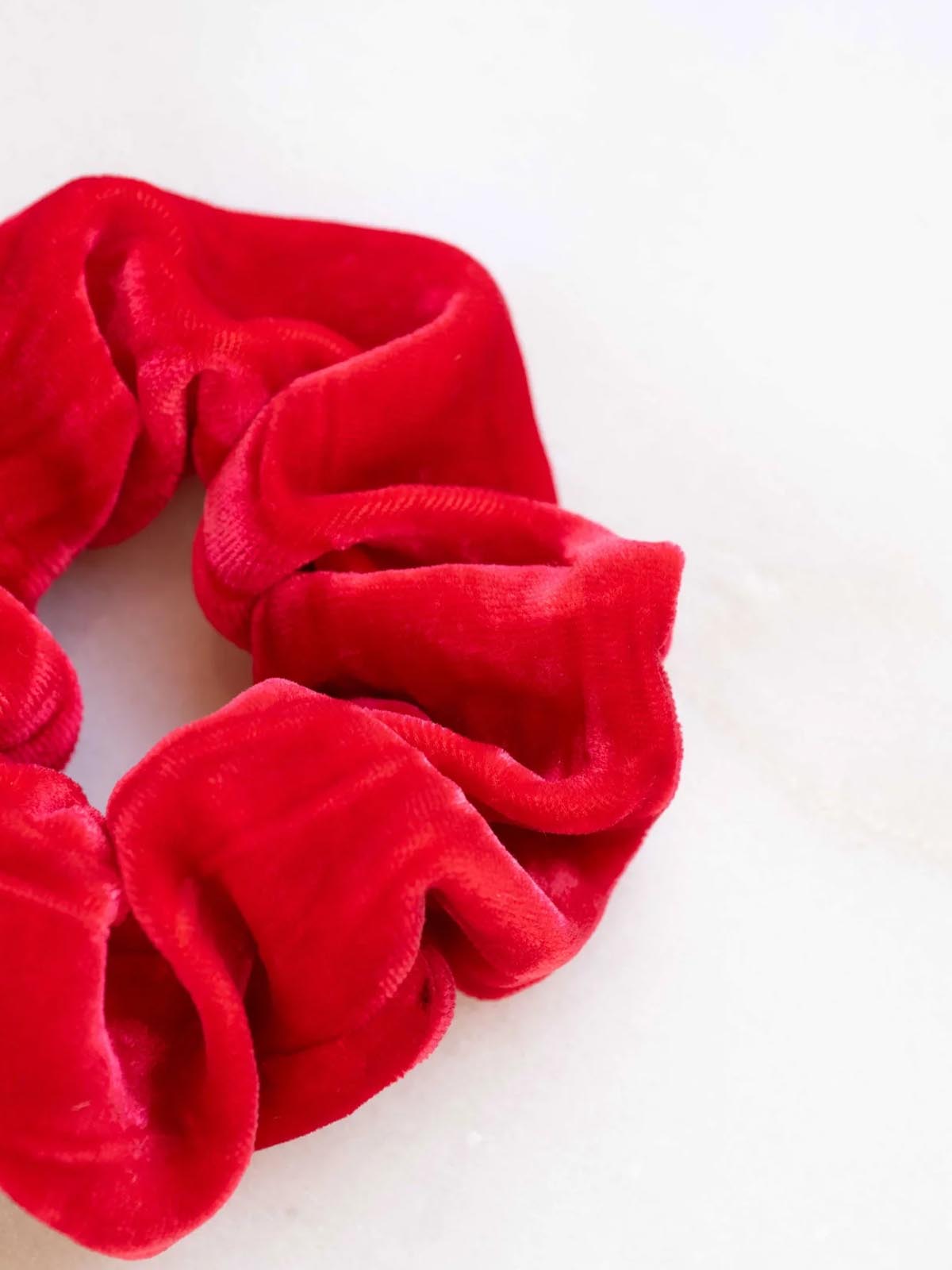 Yoomee Scrunchie Medina Velvet Silk Red