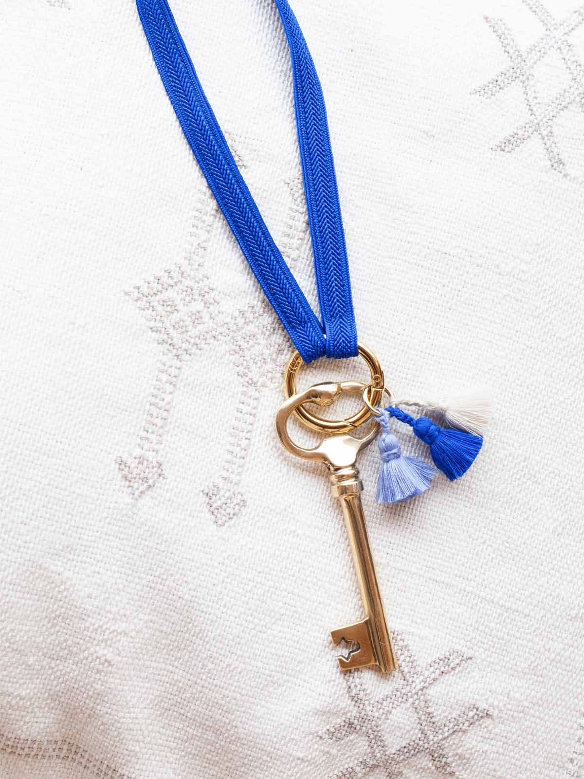 Yoomee Keychain Zahra Royal Blue Mini Gold Thick