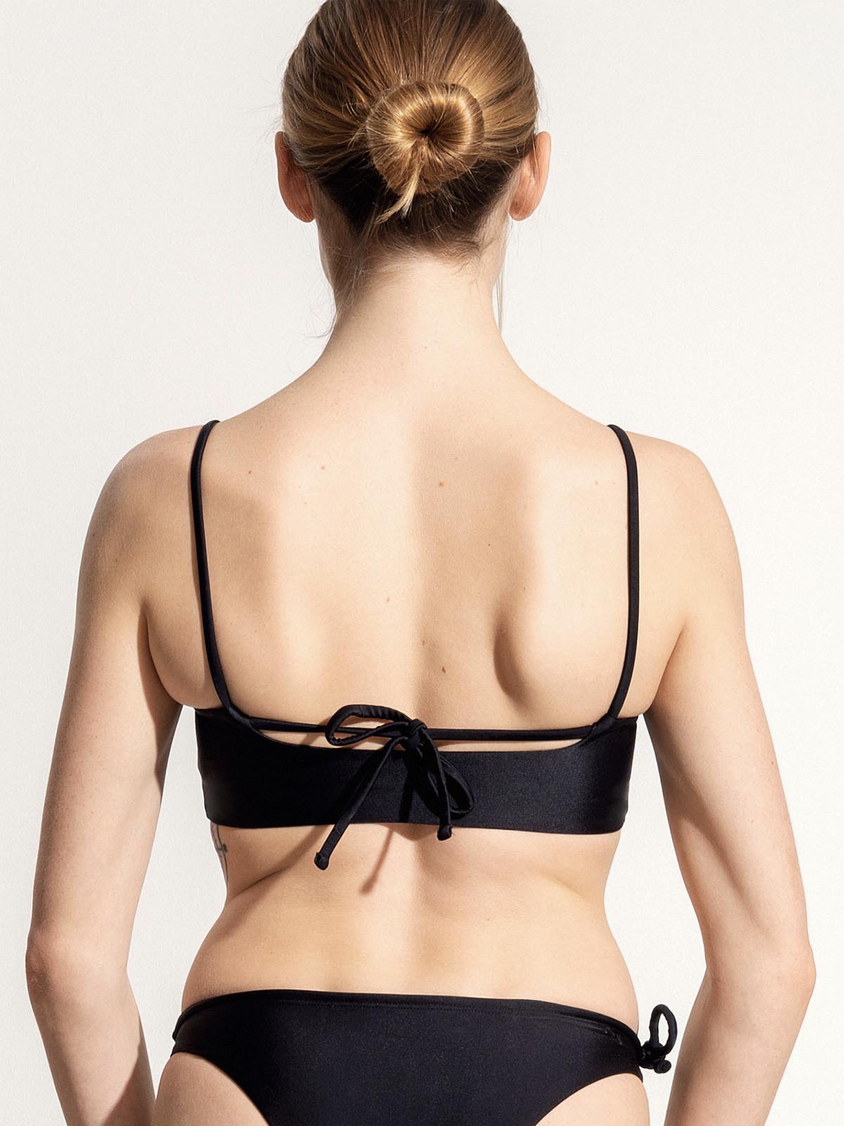 OY Surf Surf Bikini Top Buri Schwarz Recycled Nylon