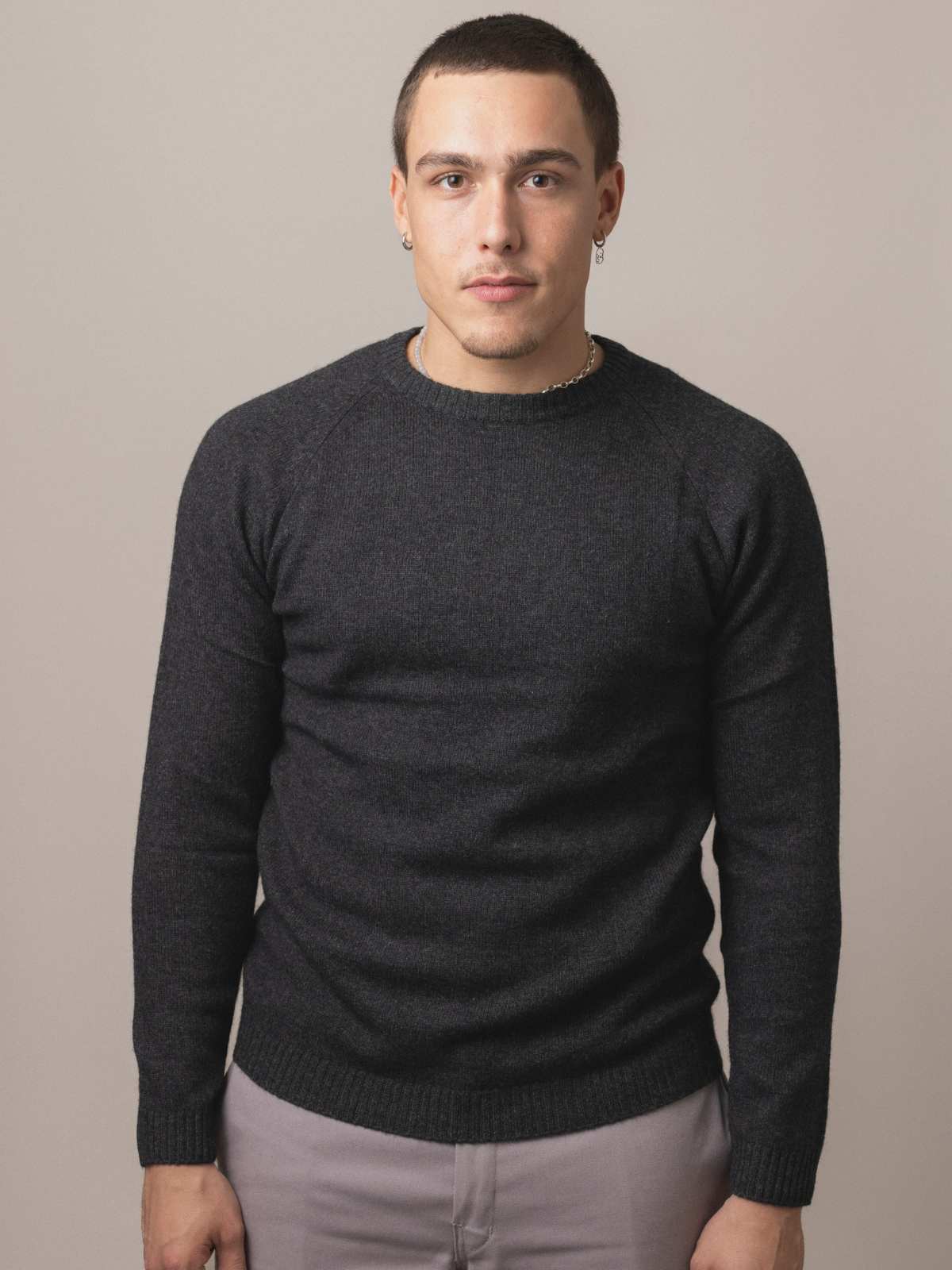 Visitor_Clothing_Men_Wool_Yak_Cashmere_Sweater_Charcoal